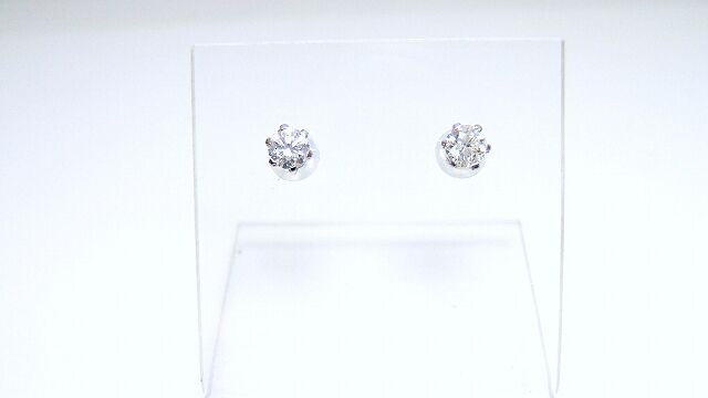 ６本ピアス