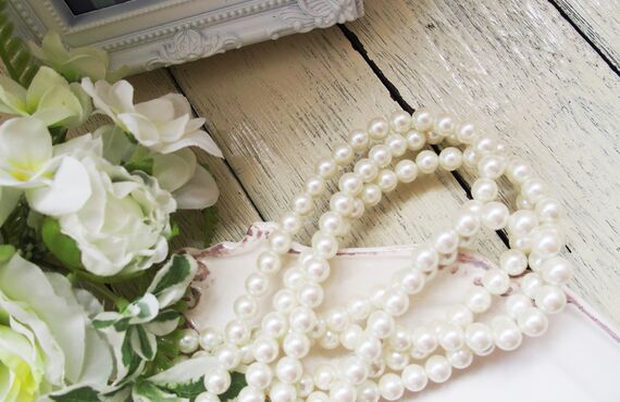 パールネックレスの糸替えはどこで？専門店が解説｜東京のジュエルサンショウ